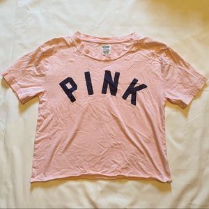 VS PINK CROPPED TEE